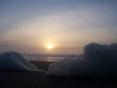 [Foam at the Coast]